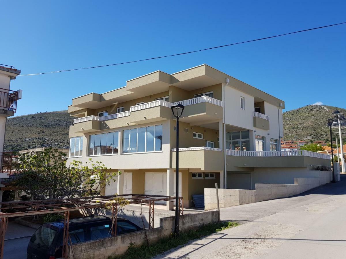 Apartmani Marella Donji Seget Exteriér fotografie