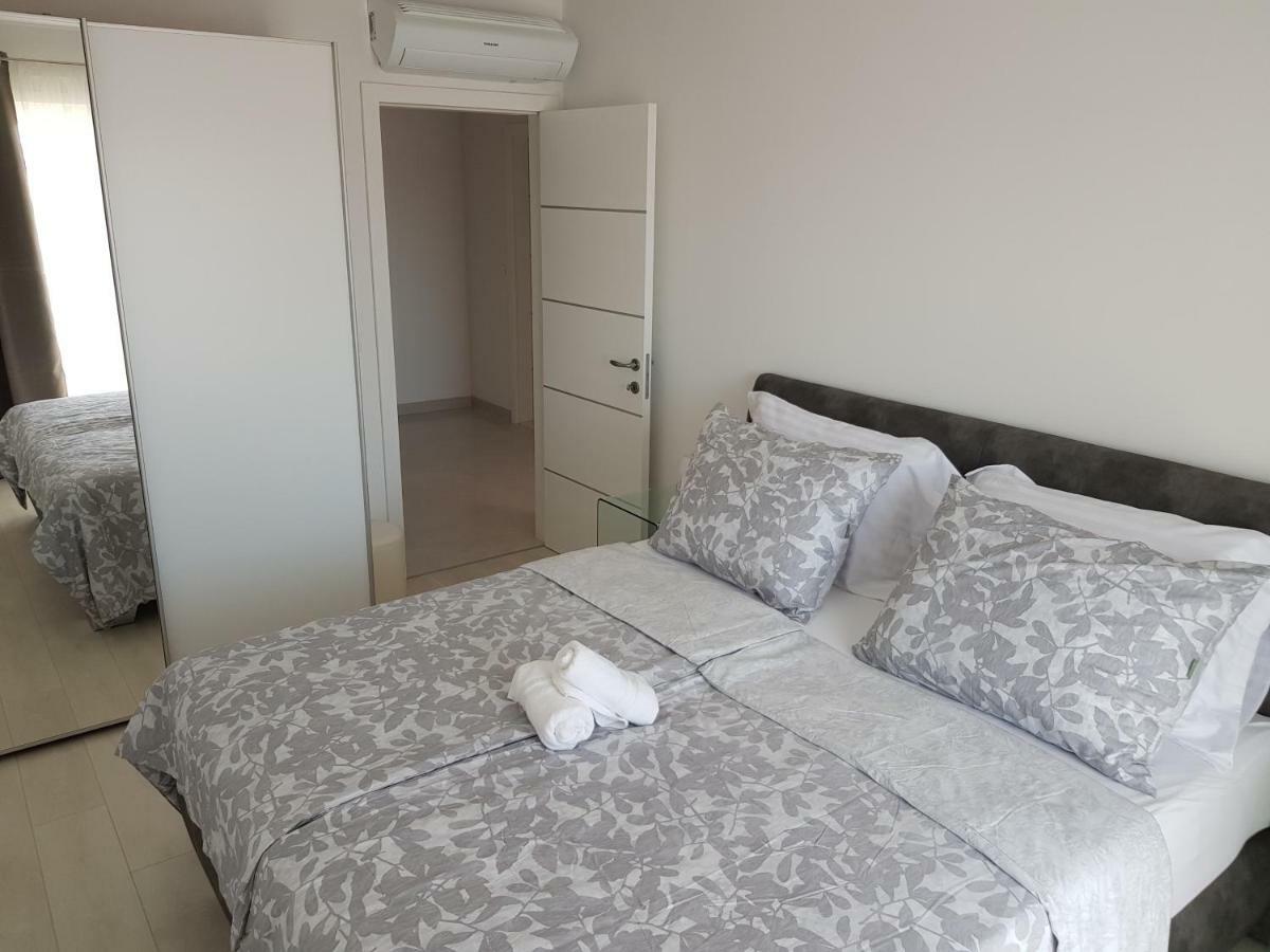 Apartmani Marella Donji Seget Exteriér fotografie
