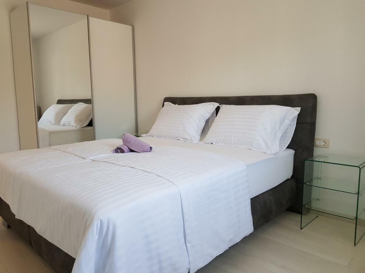 Apartmani Marella Donji Seget Exteriér fotografie