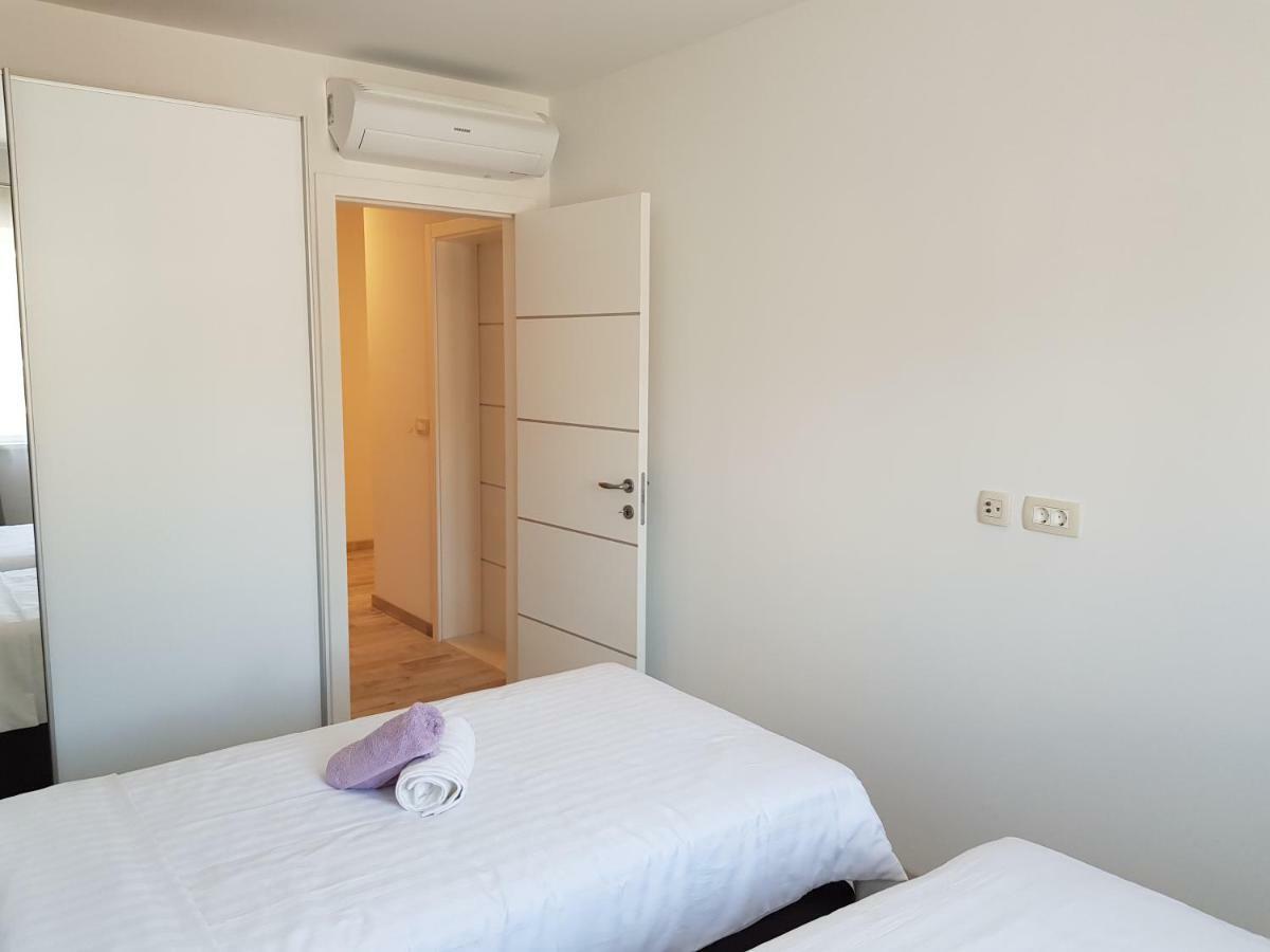 Apartmani Marella Donji Seget Exteriér fotografie